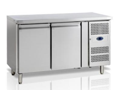 Холодильний стіл TEFCOLD SK6210